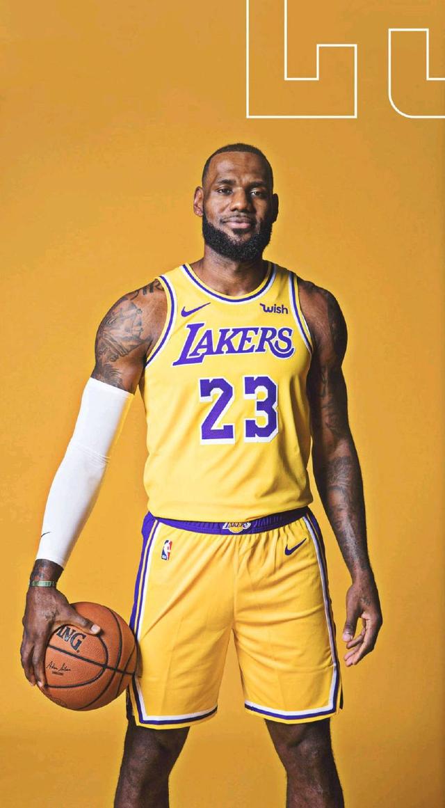 五大联赛积分榜：阿森纳2分领跑英超，巴萨4分优势领跑西甲，拜仁8分断层领先（五大联赛积分榜速览：英超阿森纳+2领跑，西甲巴萨+4居首，德甲拜仁领先8分）