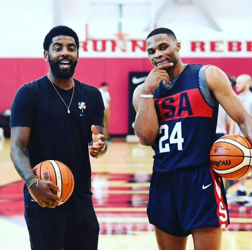 斯内德：姆巴佩会赢得2026年金球奖；没有人效力皇马时想离开（斯内德：看好姆巴佩夺2026金球；在皇马时没人想离队）