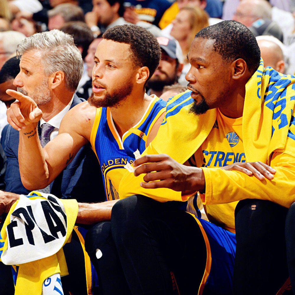 传奇归来！孙兴慜重回热刺！（王者归位！孙兴慜重返热刺）