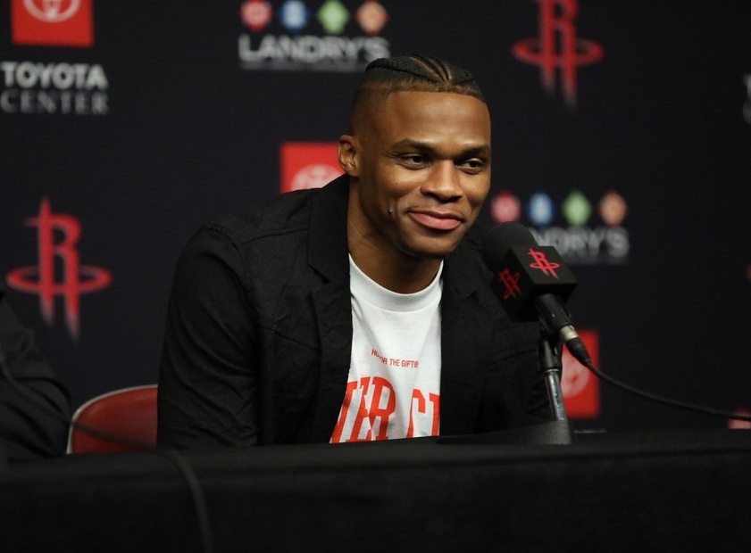 镜报：曼联有信心在明夏以7000万镑签下亚当-沃顿（镜报：曼联有望明夏以7000万英镑签下亚当·沃顿）