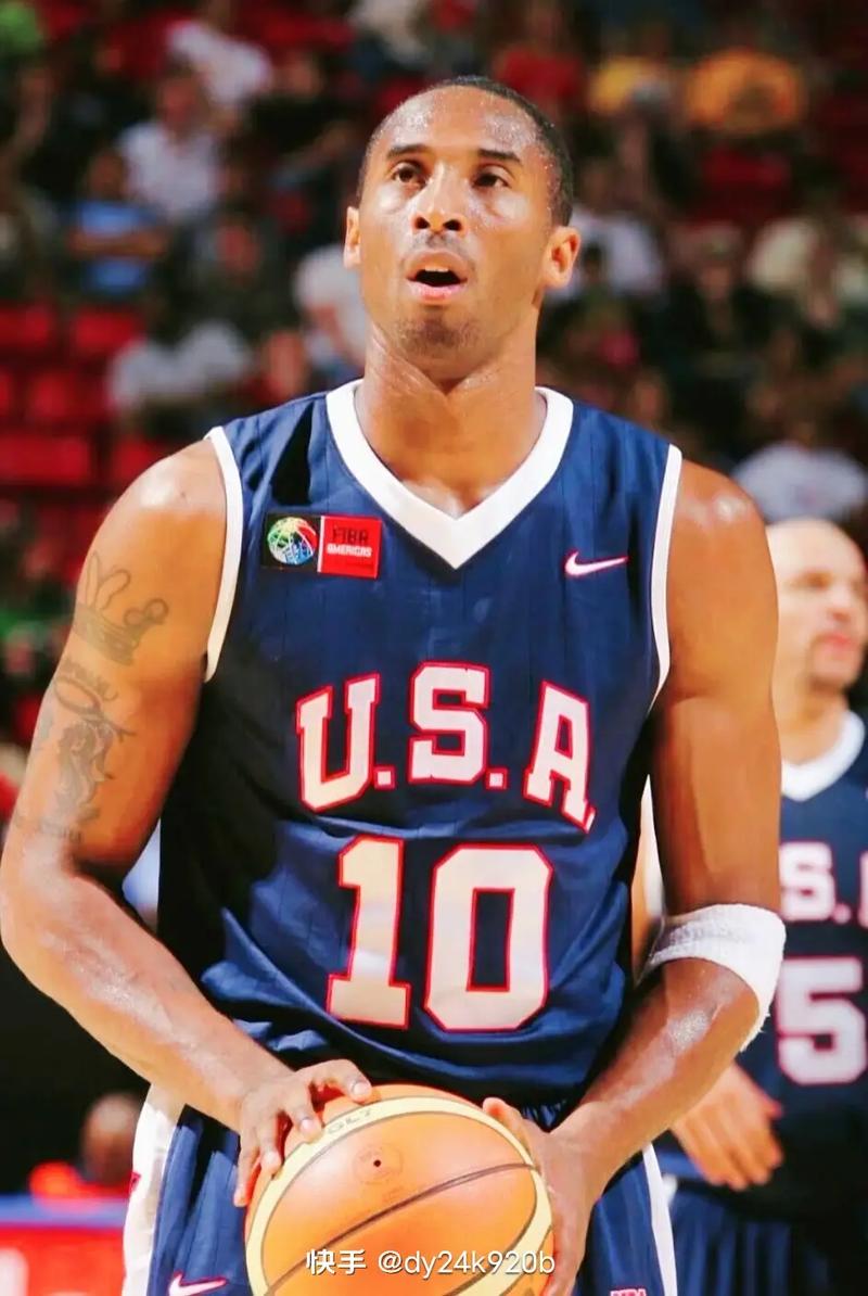 佩里西奇谈赢利物浦：球队表现很出色，首要目标是晋级淘汰赛（佩里西奇：击败利物浦展现团队风采，当前首要任务是闯入淘汰赛）