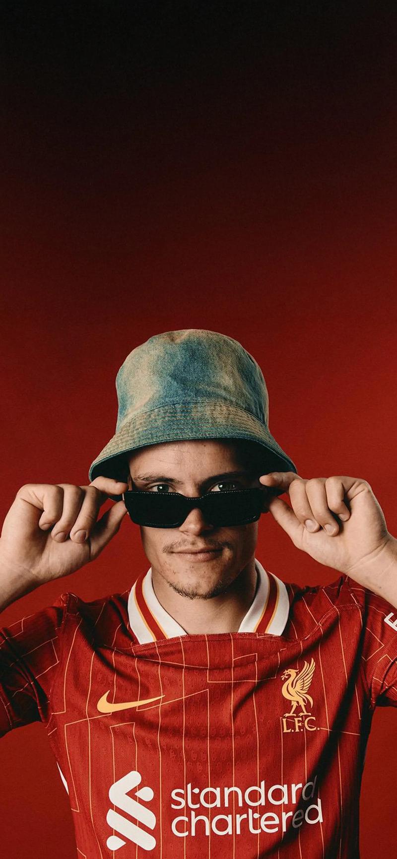 意甲保级生死冲！萨索洛主场剿杀19名紫百合，贝拉尔迪复出即王炸（意甲保级决战！萨索洛主场迎击紫百合19人，贝拉尔迪复出即发威）