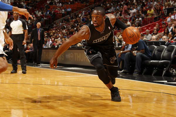 法国队11月大名单：姆巴佩领衔，坎特、谢尔基在列（法国队公布11月名单：姆巴佩领军，坎特与谢尔基入选）